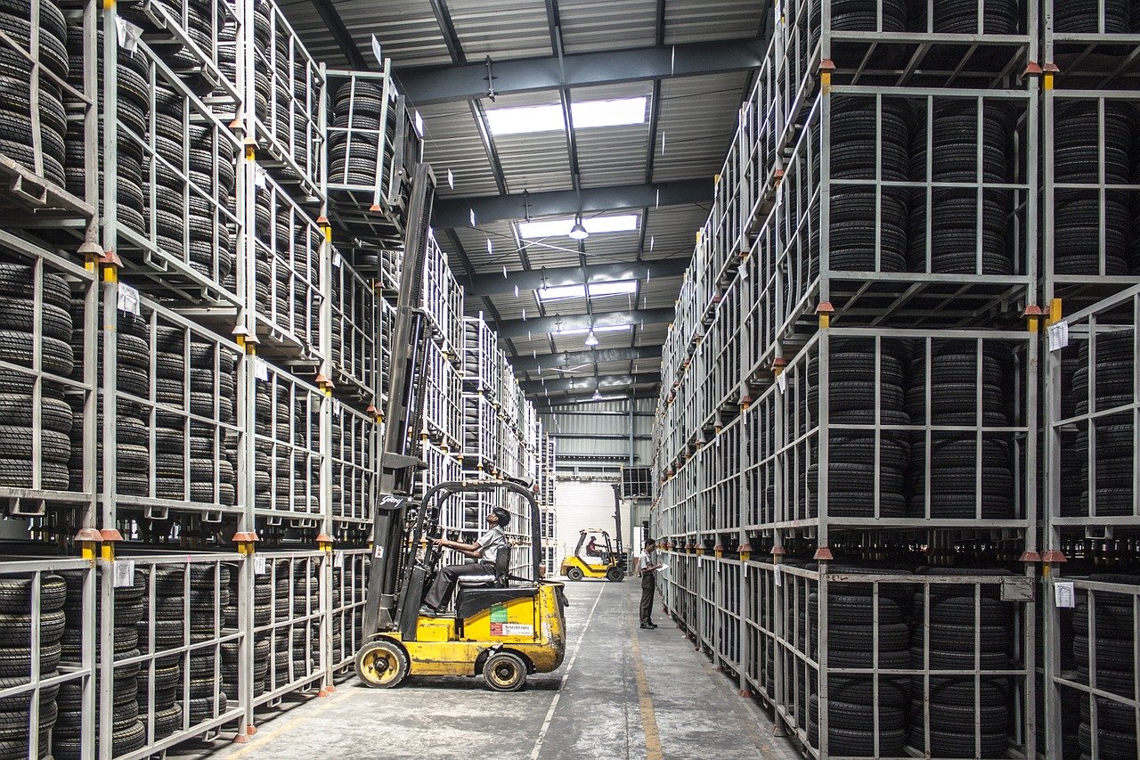 Improving the mobile signal inside a warehouse